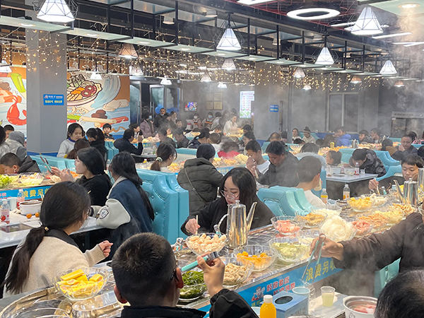 天津特色旋转小火锅